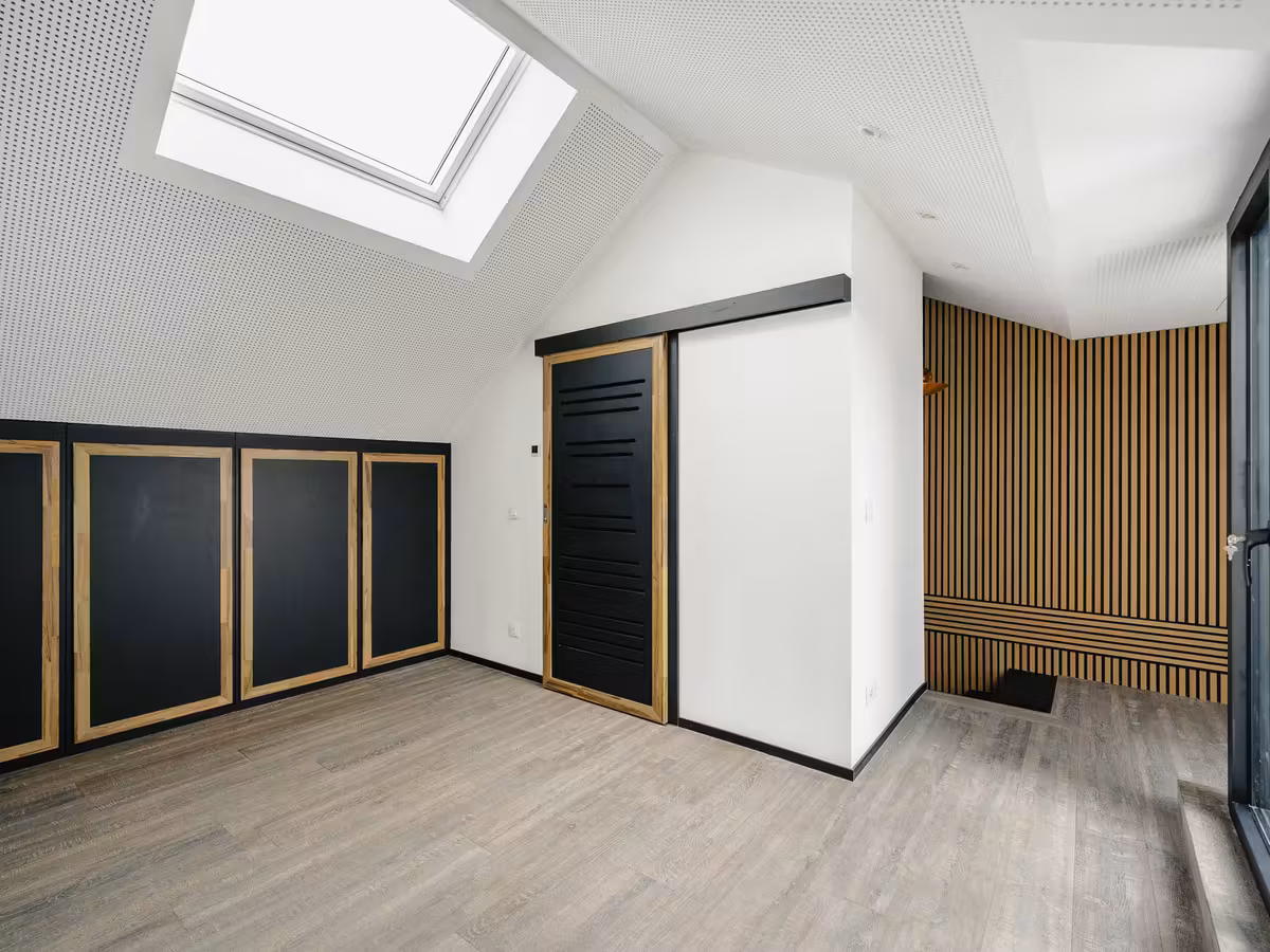 Gerenoveerd huis met tuin en terrassen in Calevoet - 14