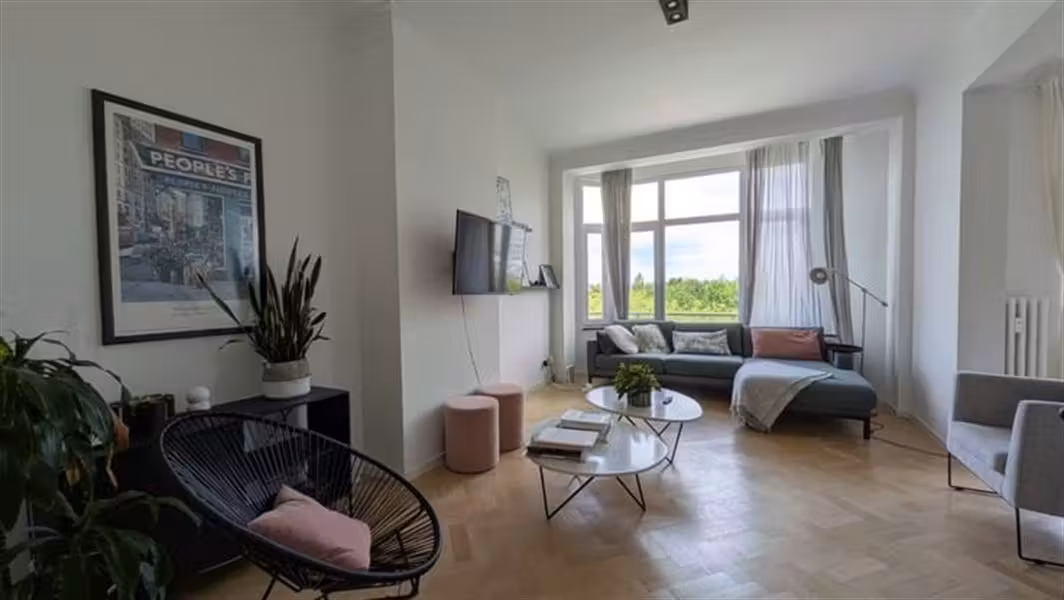 Bel appartement non meublé avec terrasse à Plasky-Diamant - 3