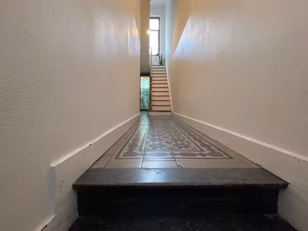 Renovated house with 3 bedrooms - 4