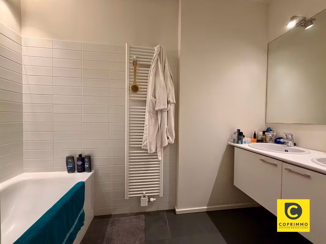 Instapklaar 2 slaapkamers appartement met terras - 5