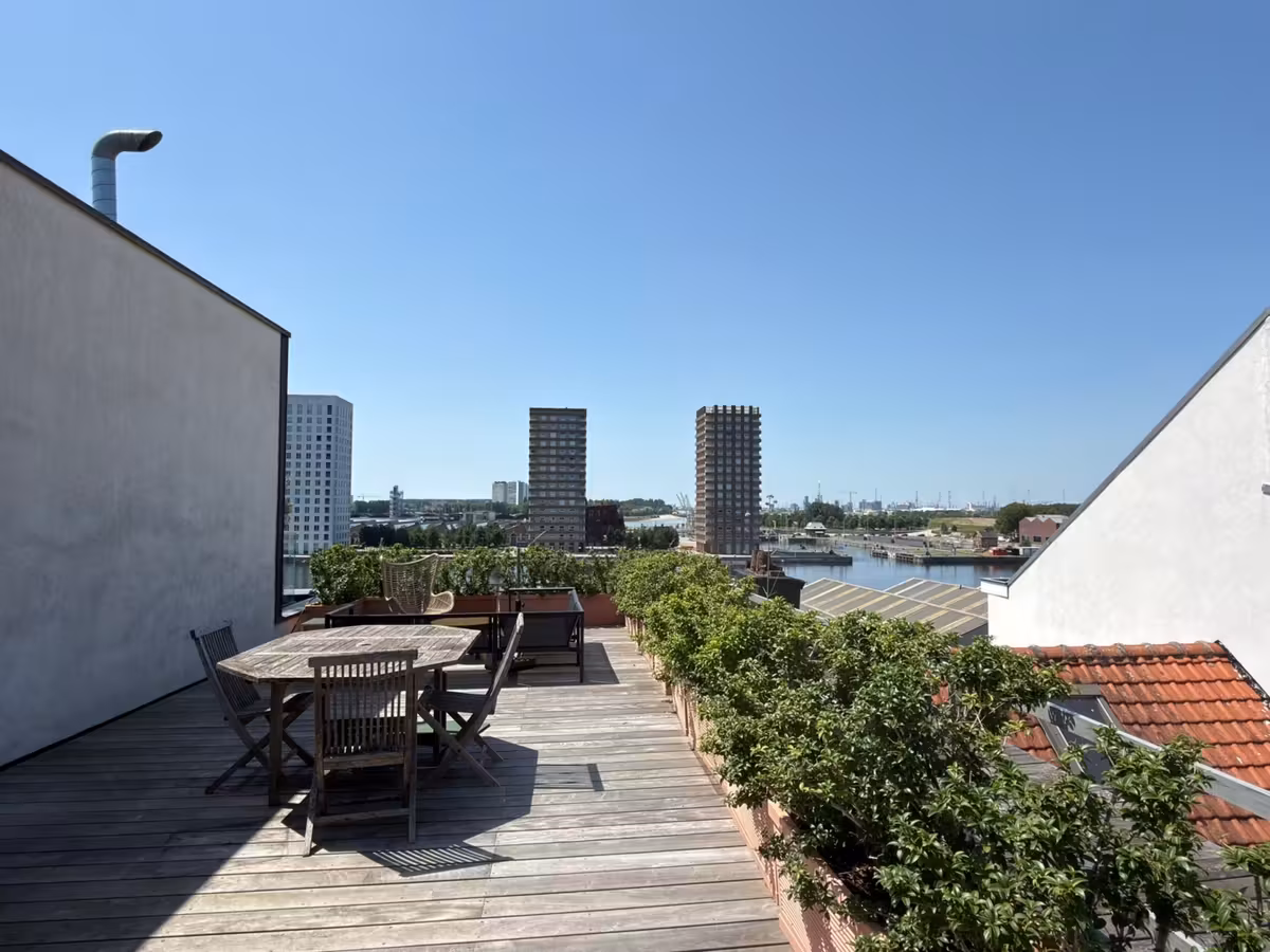 Loft avec 2 chambres et une terrasse impressionnante - 12