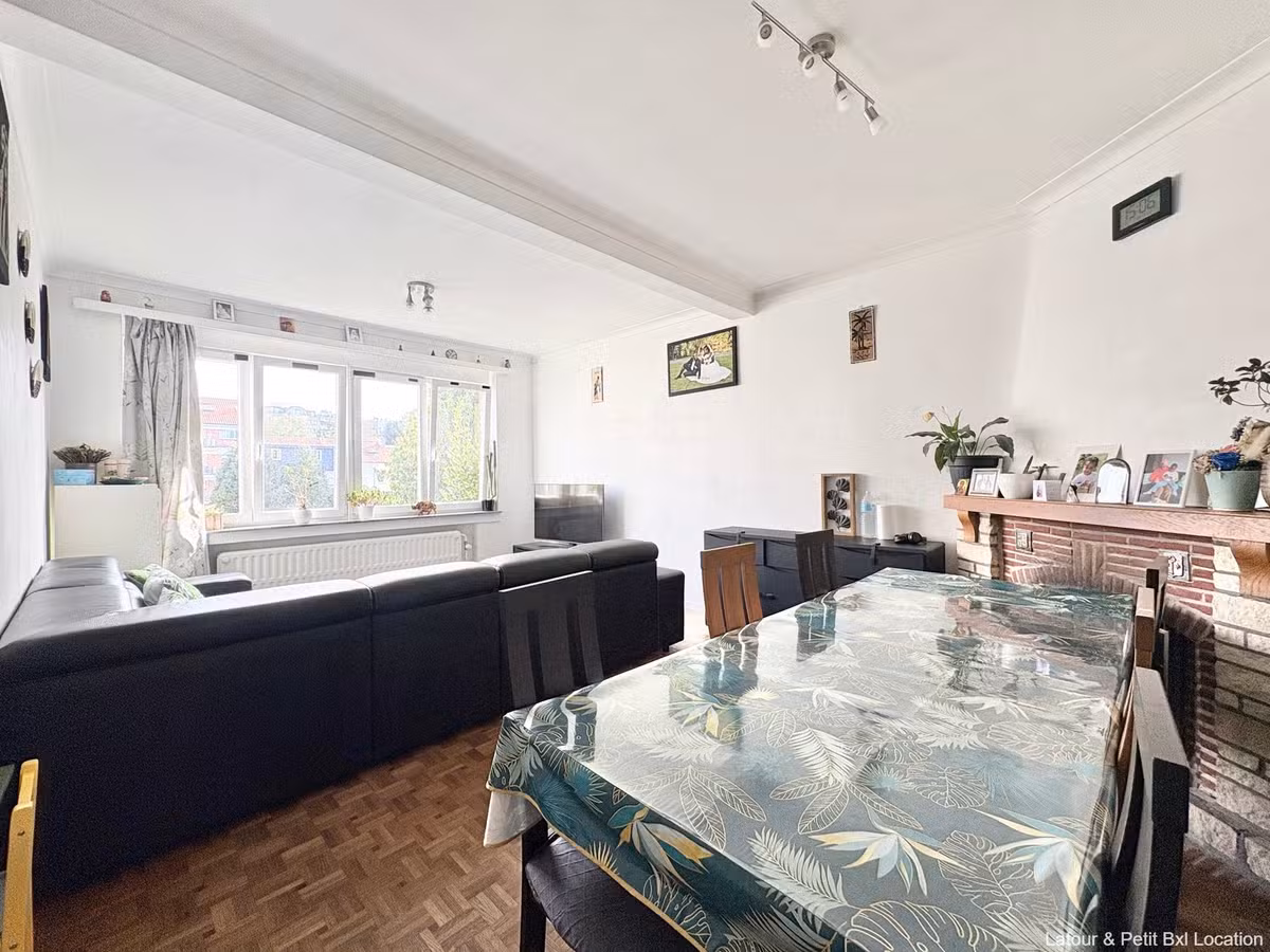 Twee-slaapkamerappartement met garage - 7