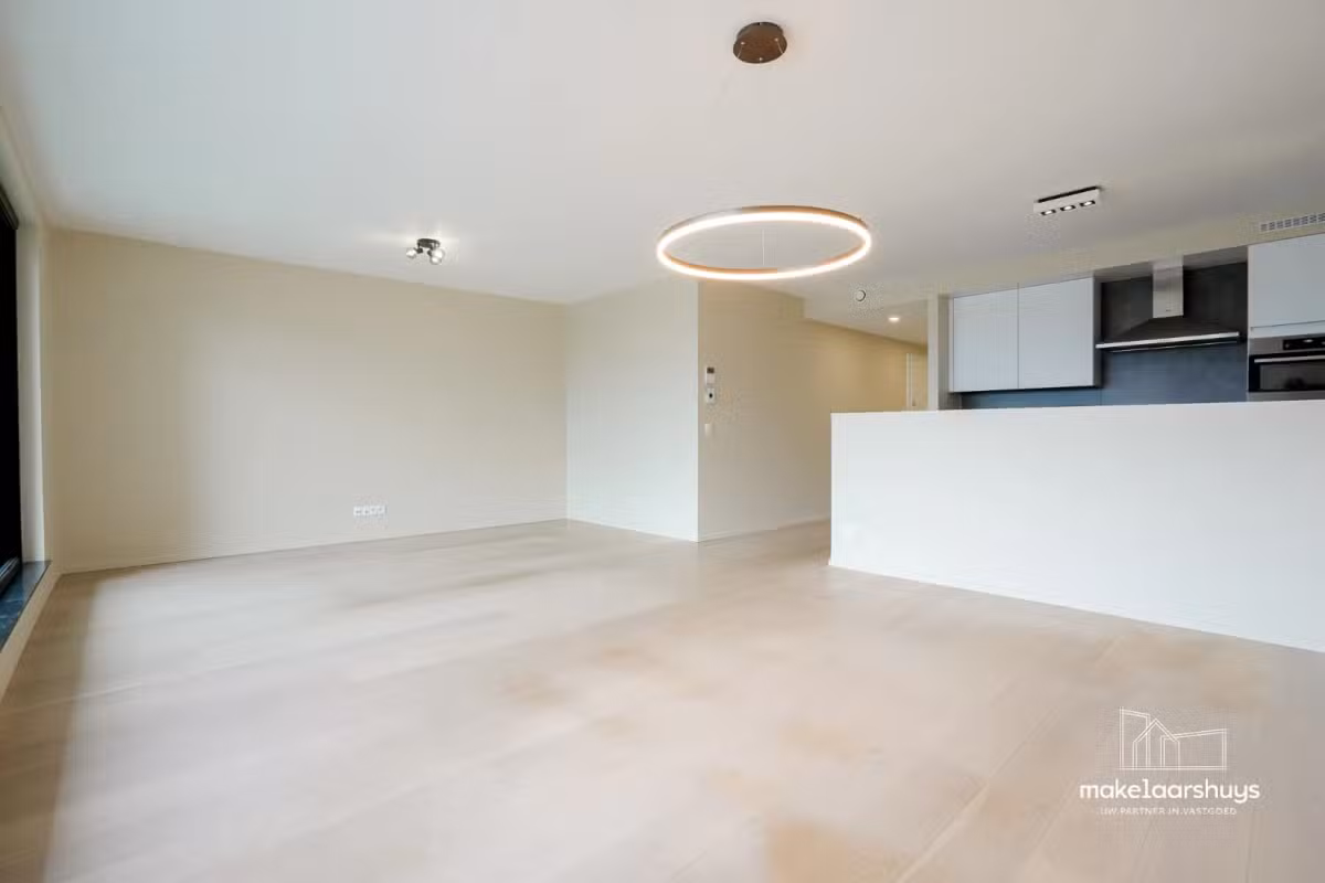 Appartement moderne avec 2 chambres à coucher et terrasse - 9