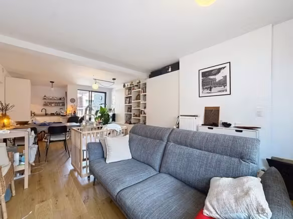 Two-bedroom apartment in Forest - 12