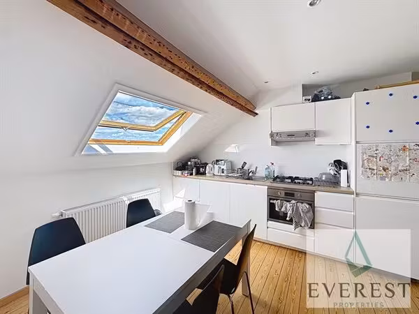 Mooi ongemeubileerd appartement met balkon - 13