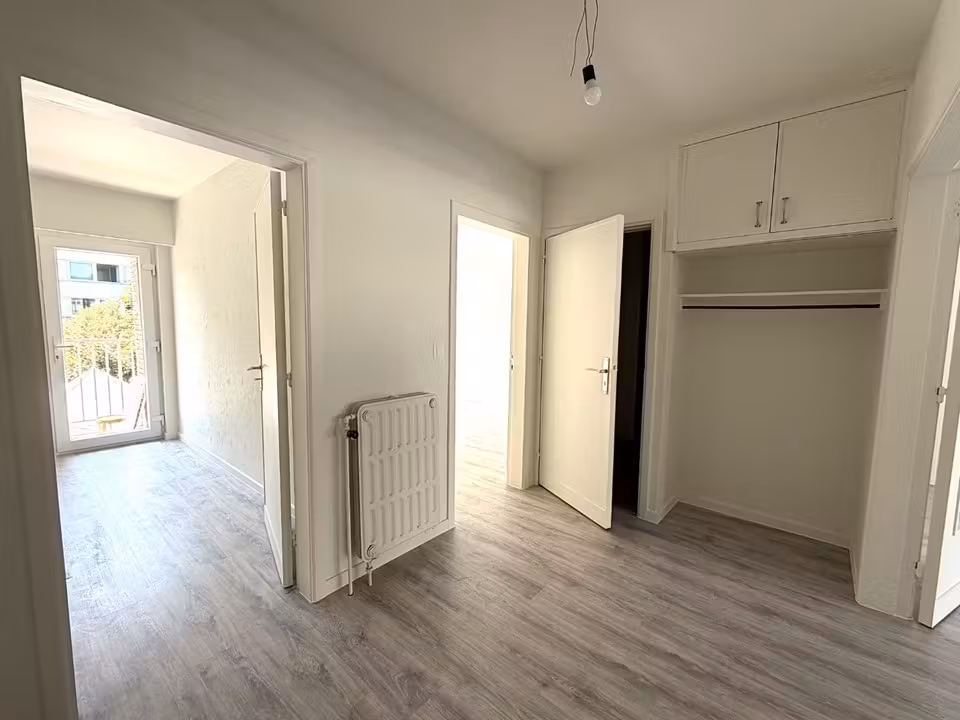 Gerenoveerd appartement met 2 slaapkamers en terras in Berchem - 7