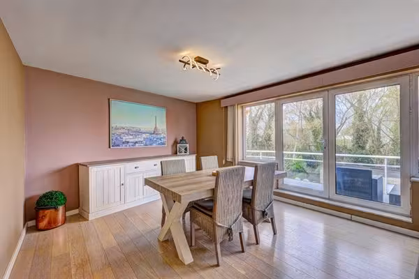 Instapklaar appartement met zonnig terras op toplocatie in Wilrijk - 4