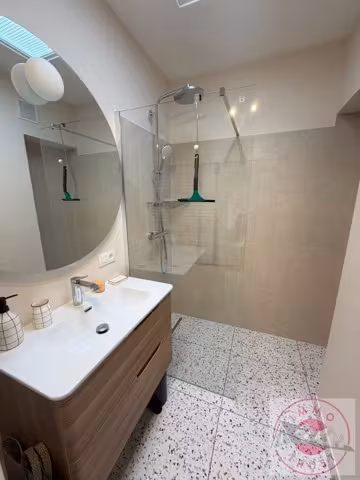 Renovated apartment for rent in Woluwe-Saint-Lambert - 6