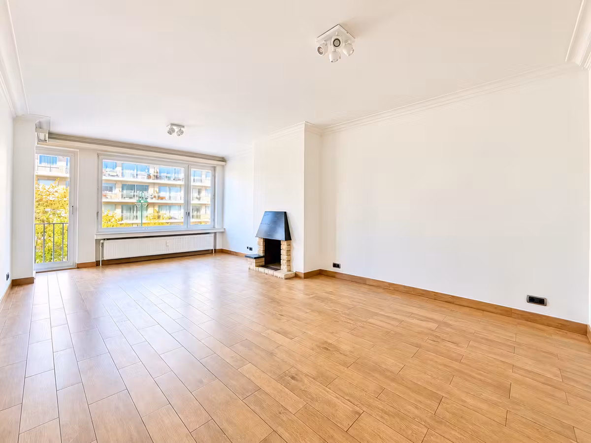 2-bedroom apartment with unobstructed views - 1