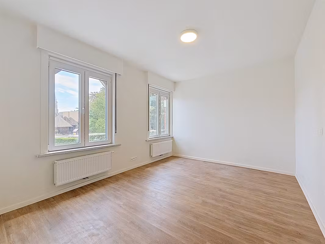 Renovated semi-detached home near Sint-Denijs-Westrem center - 12