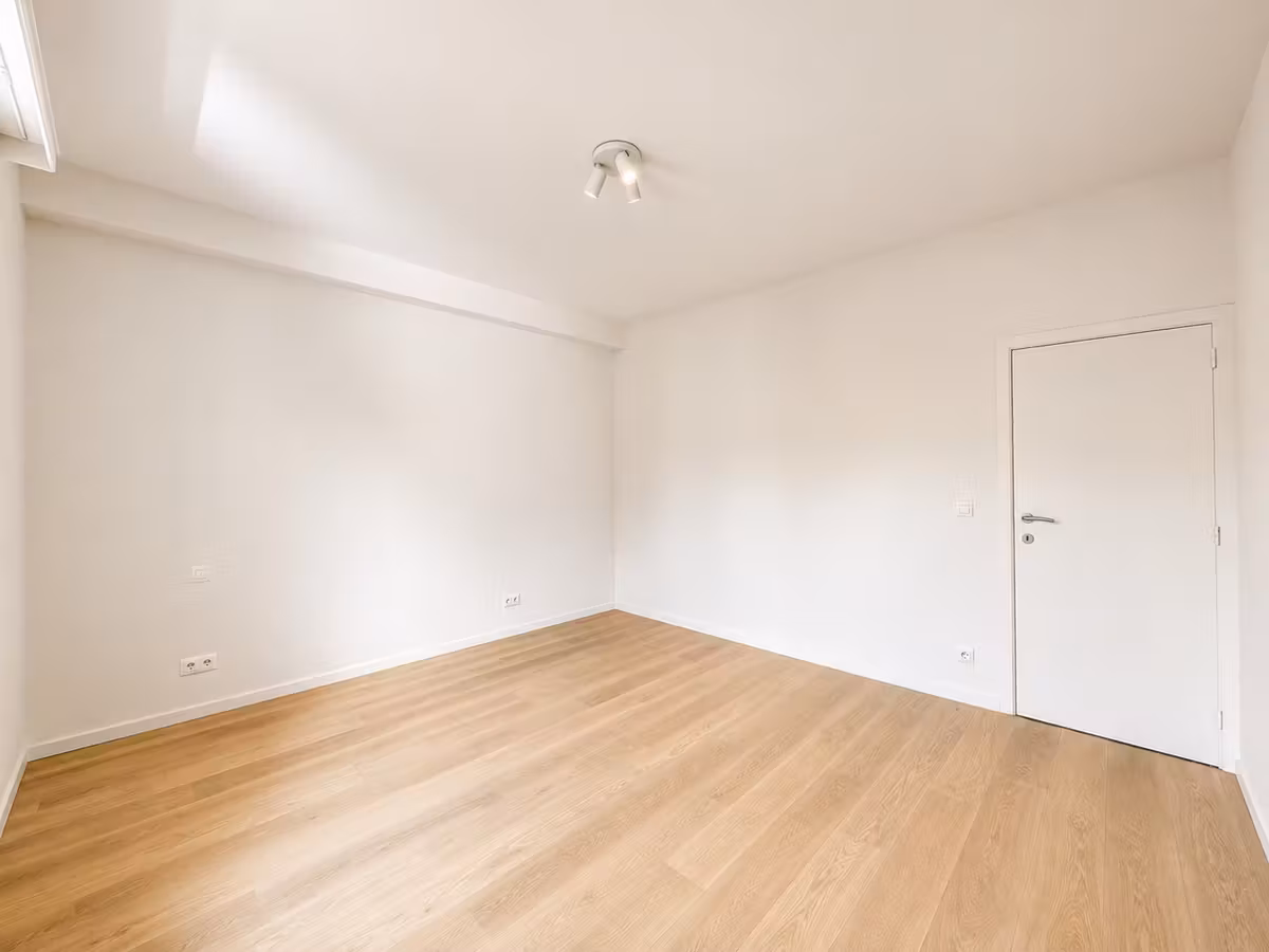Gerenoveerd appartement met balkon in Woluwe-Saint-Lambert - 12