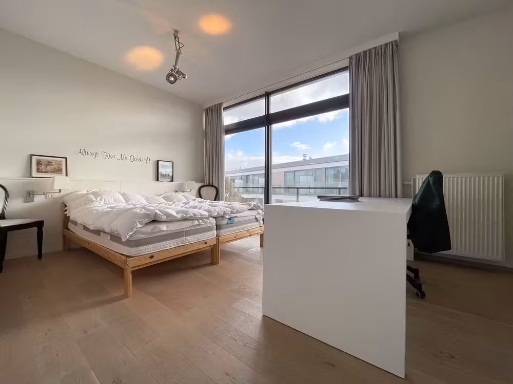 Furnished penthouse with parking space for rent in Ghent - 6