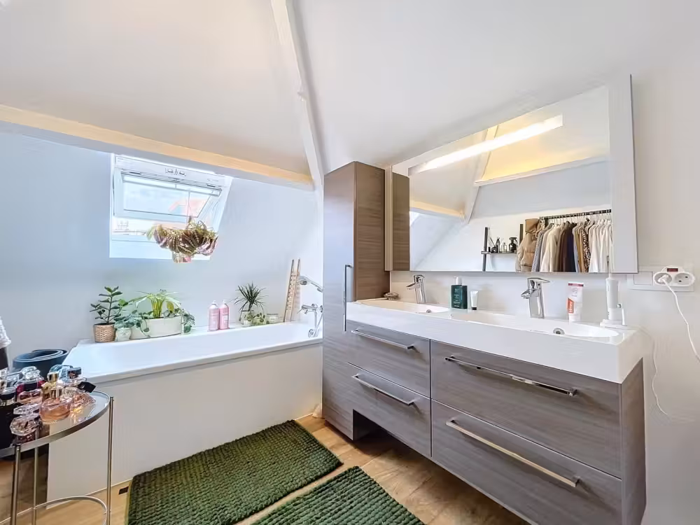 Duplex appartement met 2 slaapkamers en 2 badkamers in Gent - 3