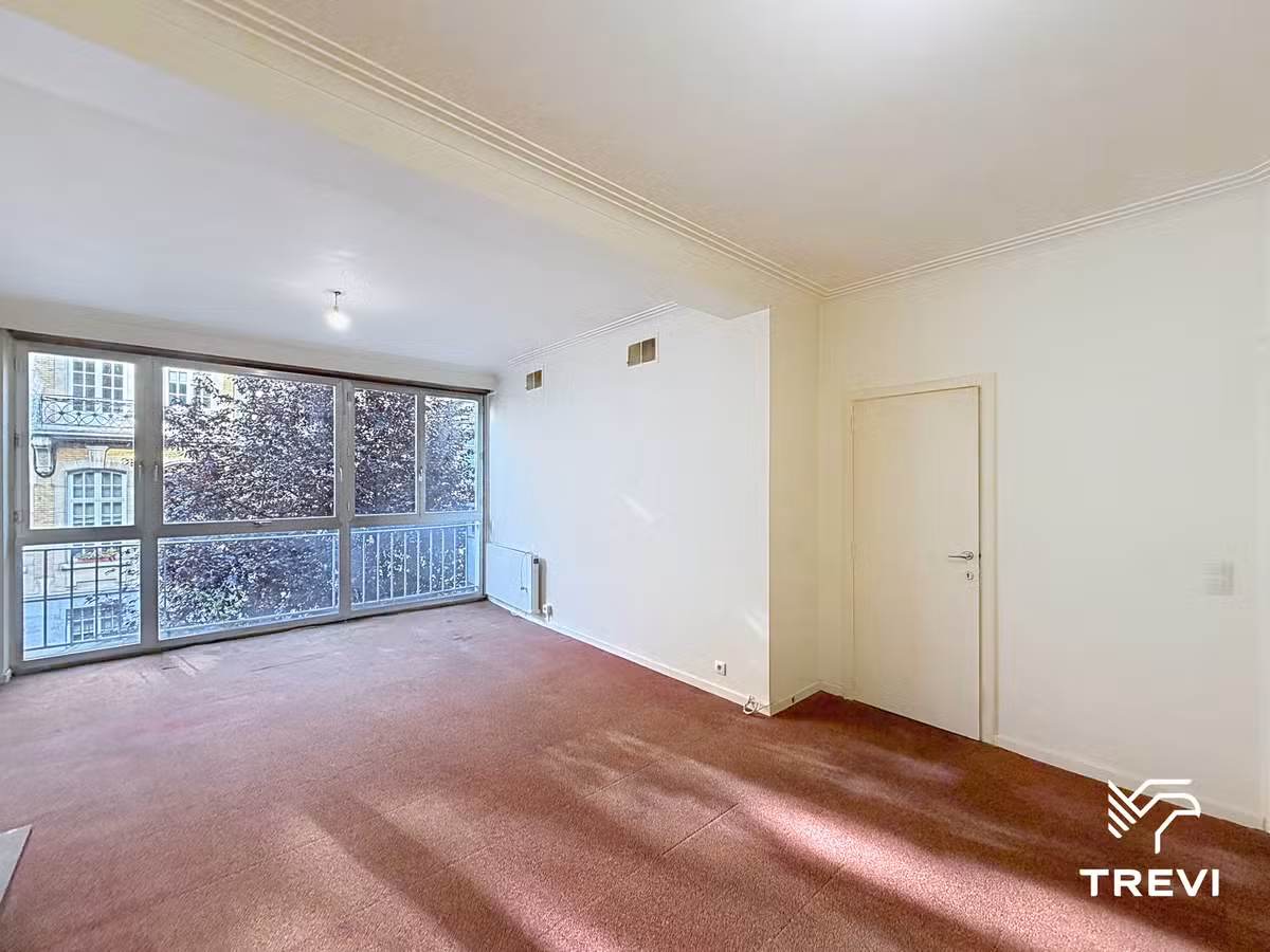 Appartement met één slaapkamer en twee balkons - 1