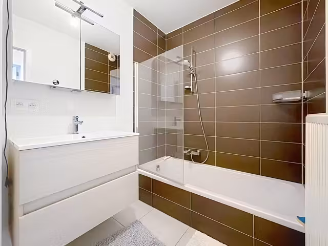 Aangenaam appartement met terras in Neder-Over-Heembeek - 11