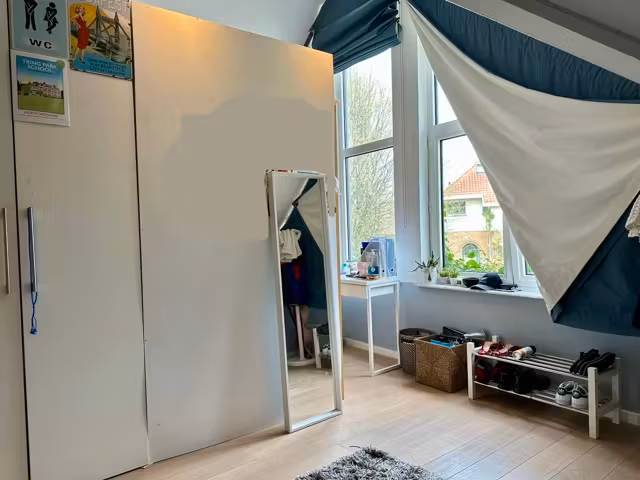 Huis te huur in Woluwe-Saint-Pierre met tuin en garage - 4