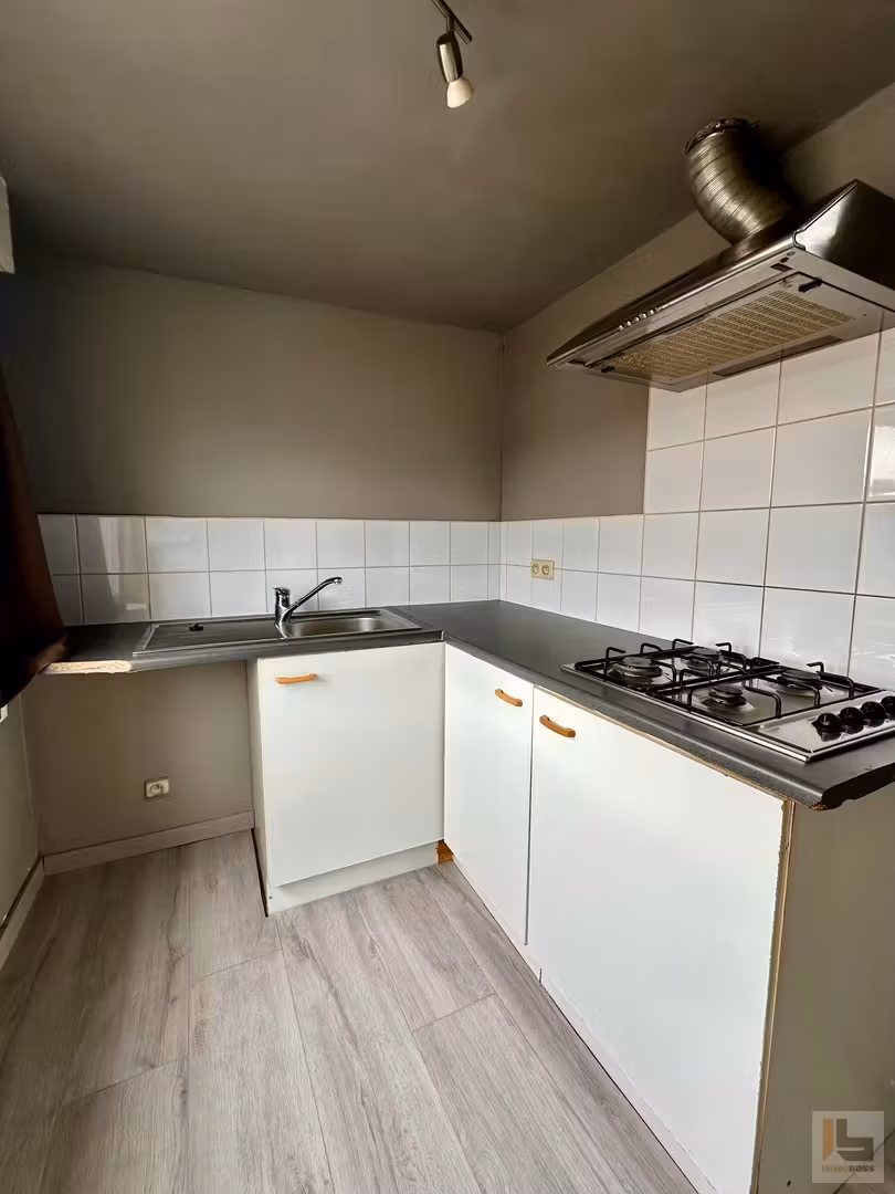Lichtrijke studio gelegen aan de Brugsevaart te Gent - 7