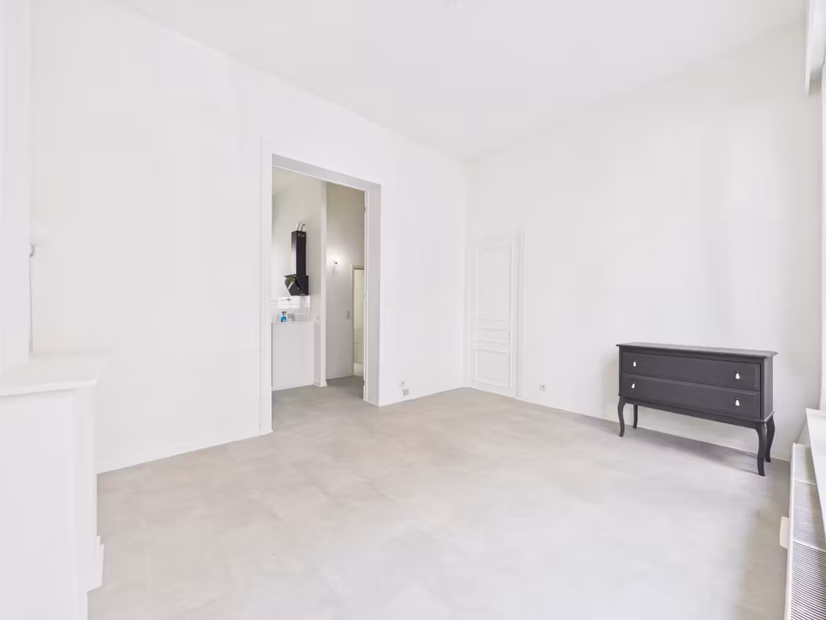 Renovated studio in Saint-Gilles - 4