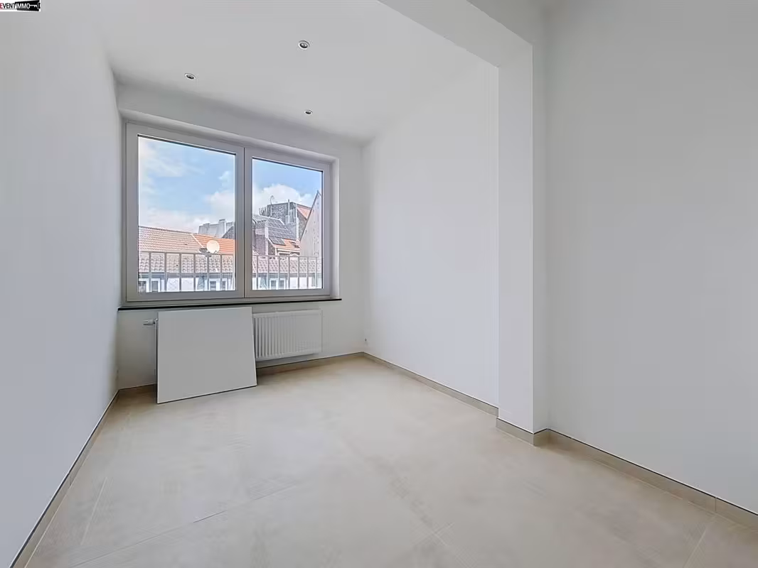 Renovated apartment in Molenbeek-Saint-Jean - 9