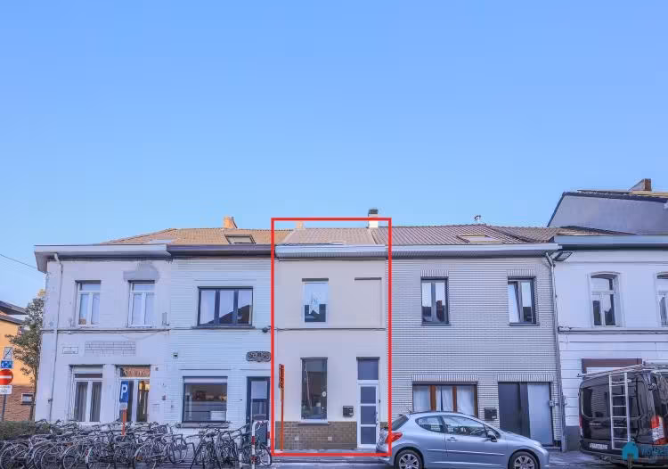 Ruime instapklare woning met terras in Ledeberg - 2