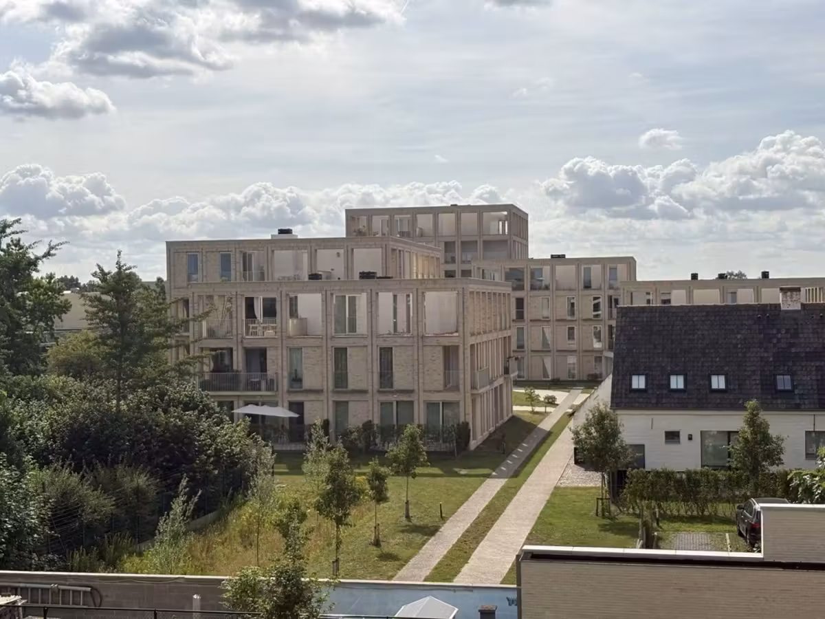 Nieuwbouwappartement met 2 slpk en terras te huur Zwijnaarde - 2