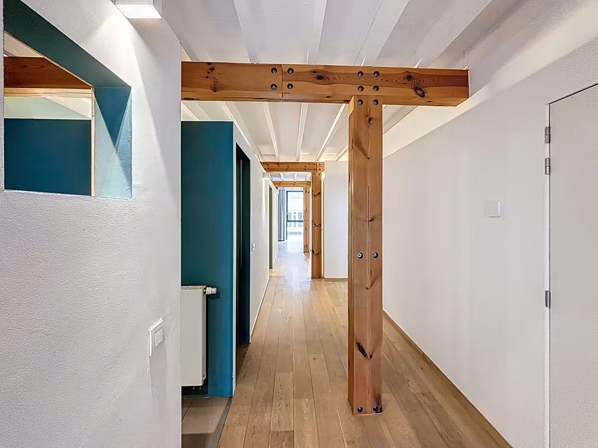 Bright loft with terrace in Sint-Gillis - 6