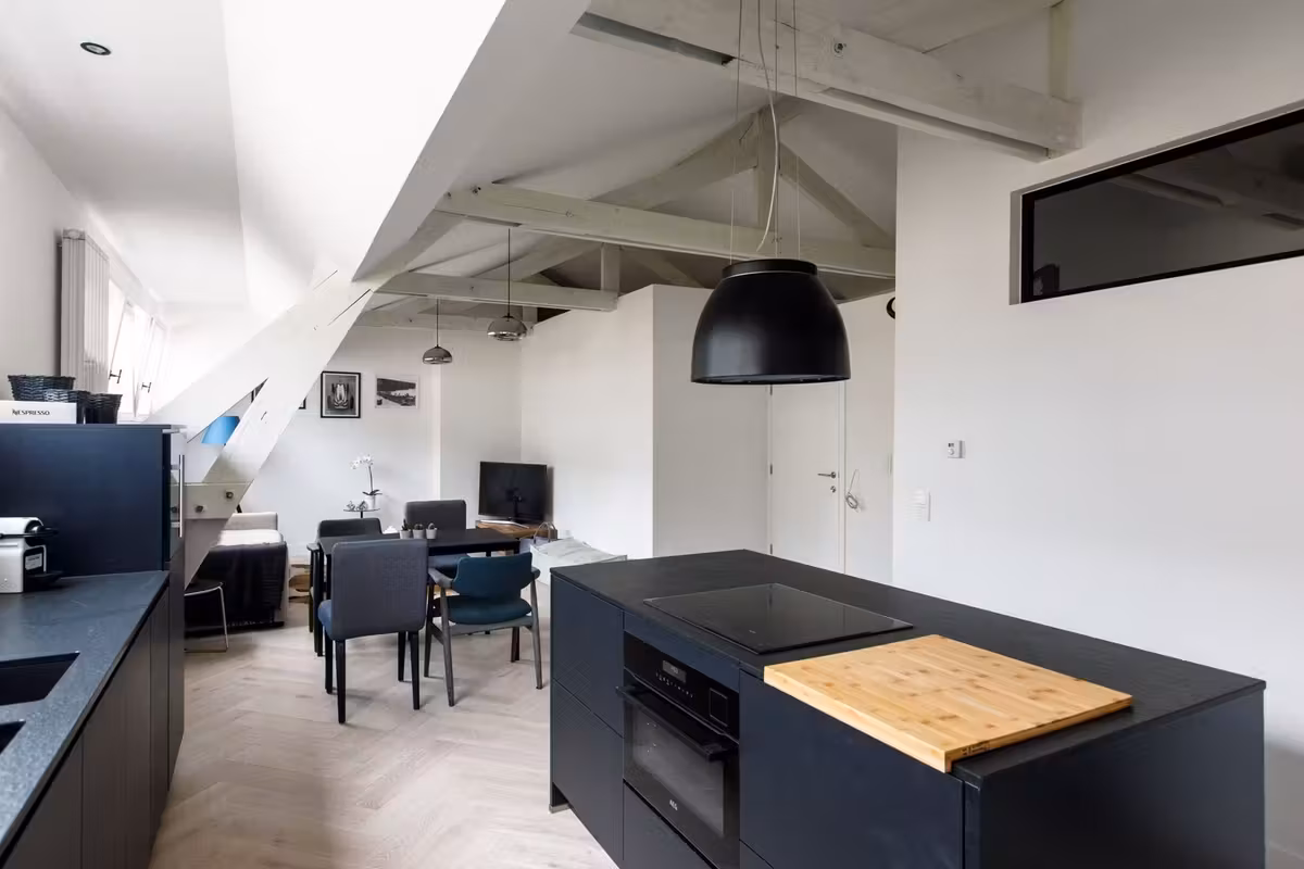 Stijlvol gerenoveerd appartement op toplocatie aan Sint-Katelijneplein - 7
