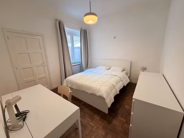 Furnished apartment for rent near Sainte-Catherine - 2