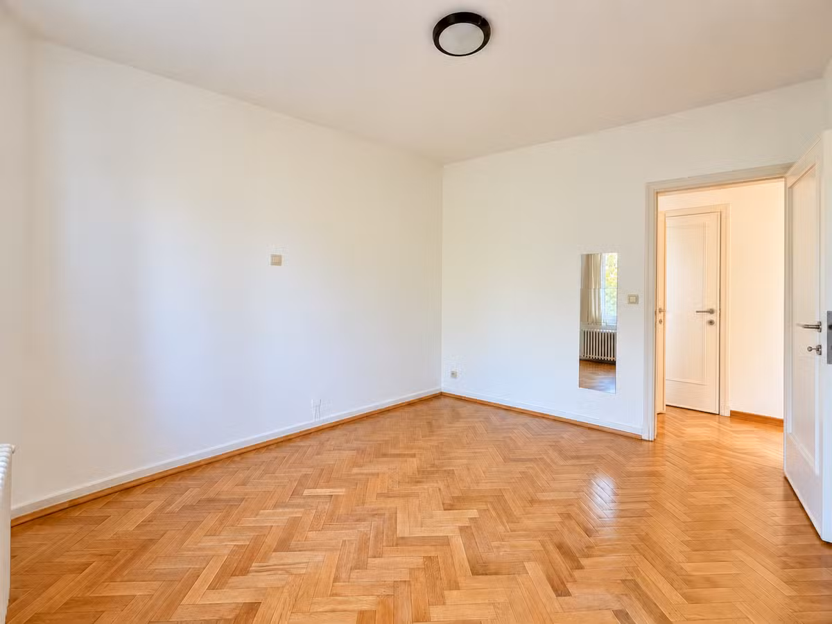 Gerenoveerde penthuis met 2 slaapkamers en terras - 14