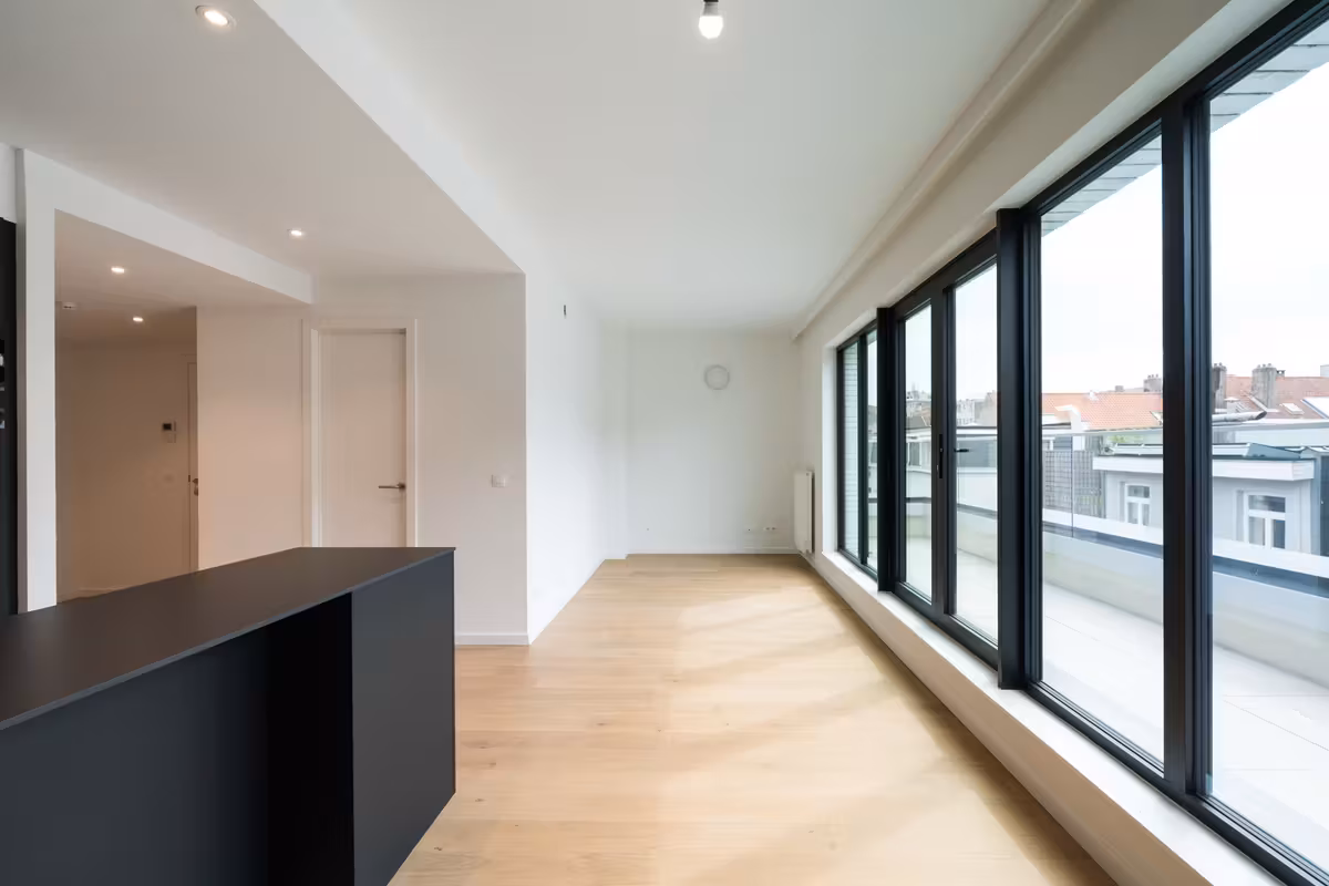 2-bedroom apartment with terrace in Saint-Gilles - 1