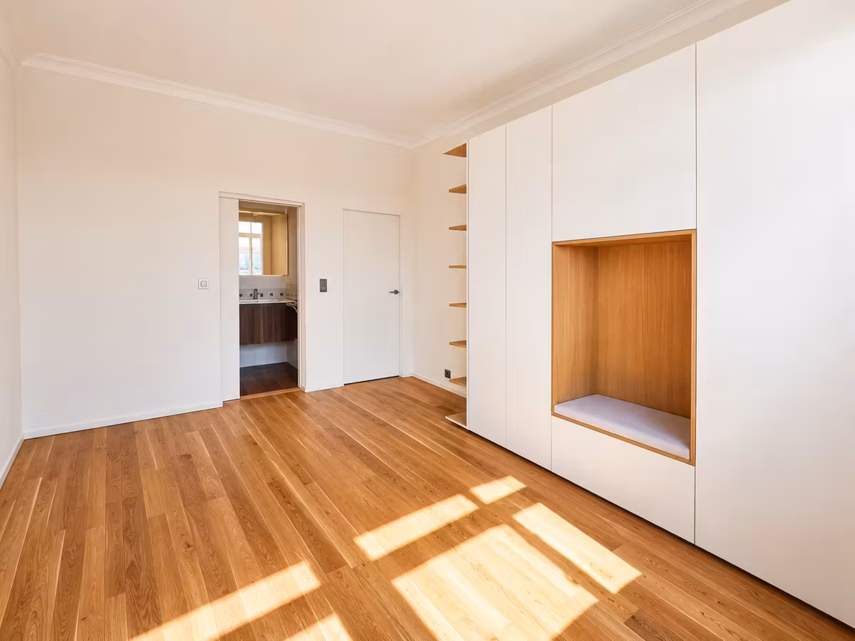 Spacious 2-bedroom flat with study area on Avenue de la... - 15
