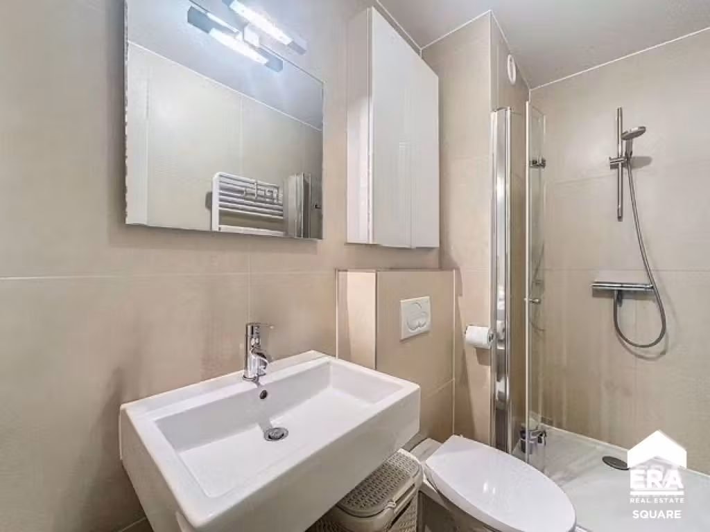 Ruim appartement met 3 slaapkamers, terras en 2 parkeerplaatsen - 12