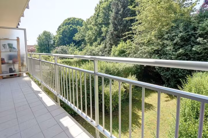 Renovated apartment with terrace in Auderghem - 8