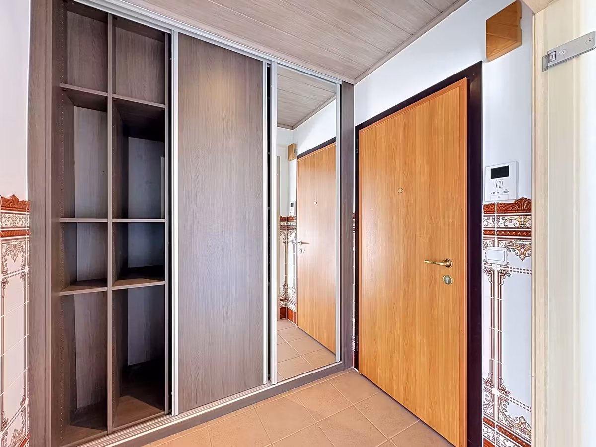 Bright 2-bedroom apartment on Linkeroever - 9