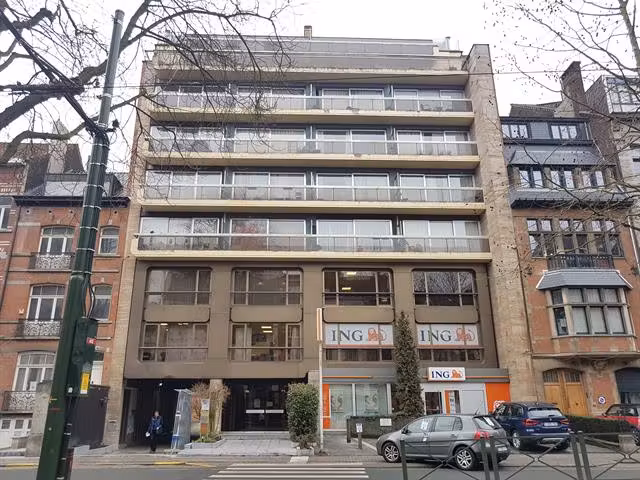 Luxury 4-bedroom apartment with terrace - 18