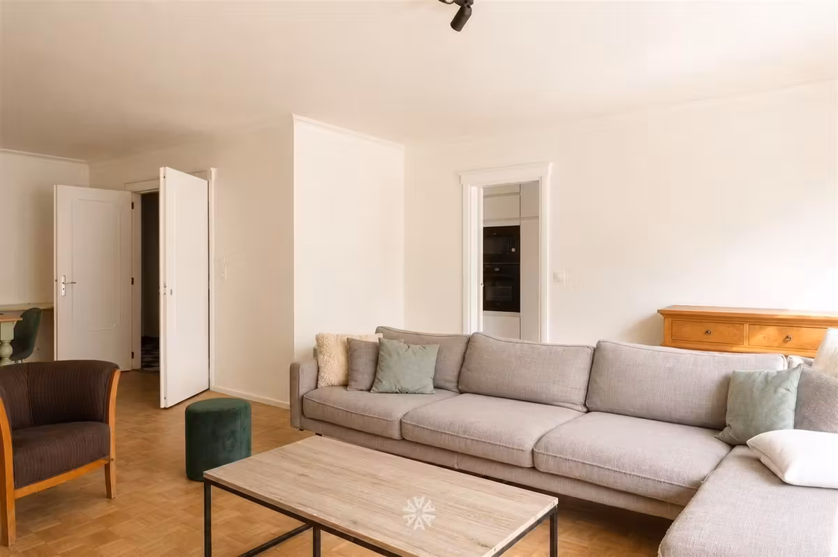 Spacious furnished three-bedroom apartment for rent near Zuidpark Ghent