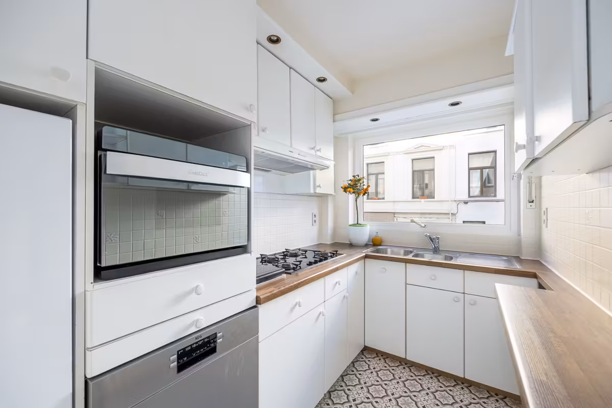 Ruim appartement met 1 slaapkamer en bureau/dressing - 5