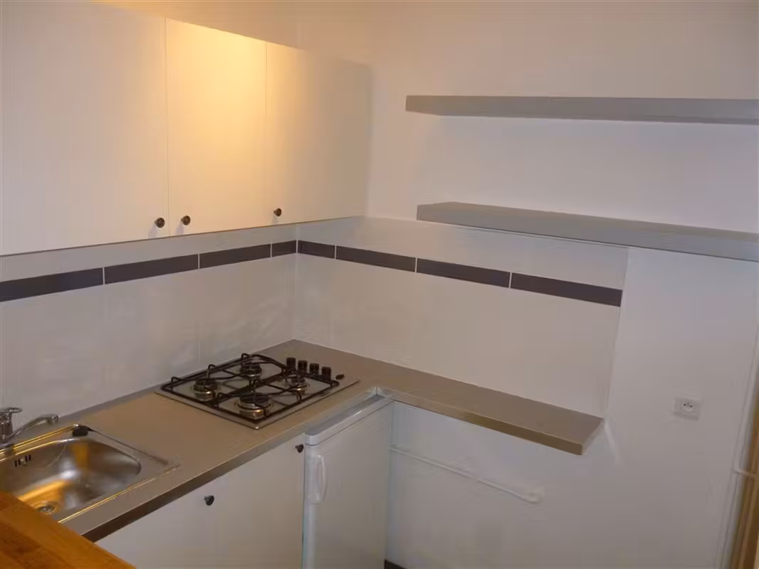 Studio non-meublé dans le quartier Louise - 7