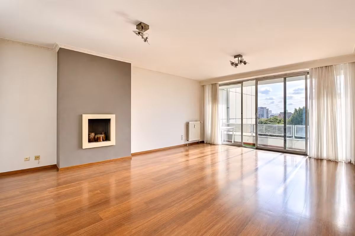 Two-bedroom apartment with two terraces - 1