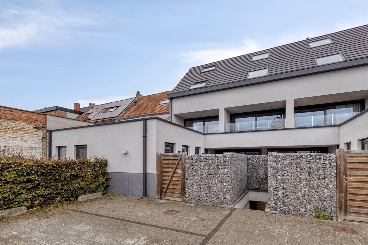 Recent triplexappartement met 2 slaapkamers en terras - 2
