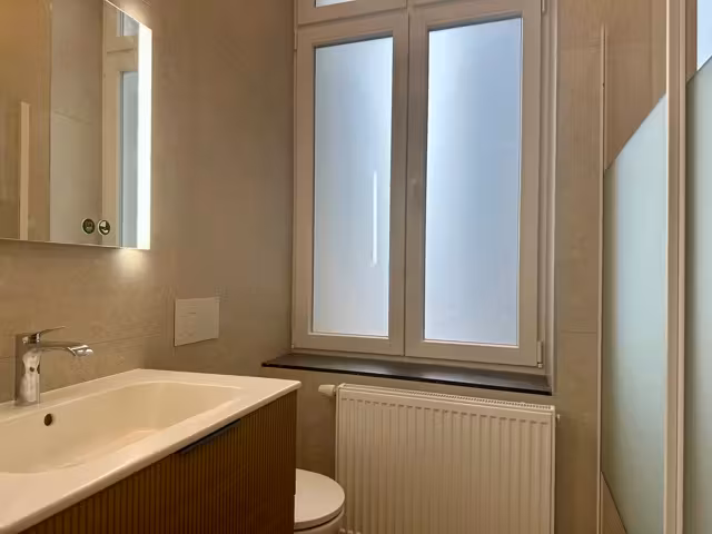 Ruim appartement met 3 slaapkamers in Woluwe-Saint-Pierre - 9