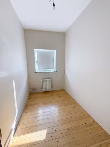 BUITENGEWOON PAND - TE HUUR - 1180 UKKEL - € 3.000 - 14