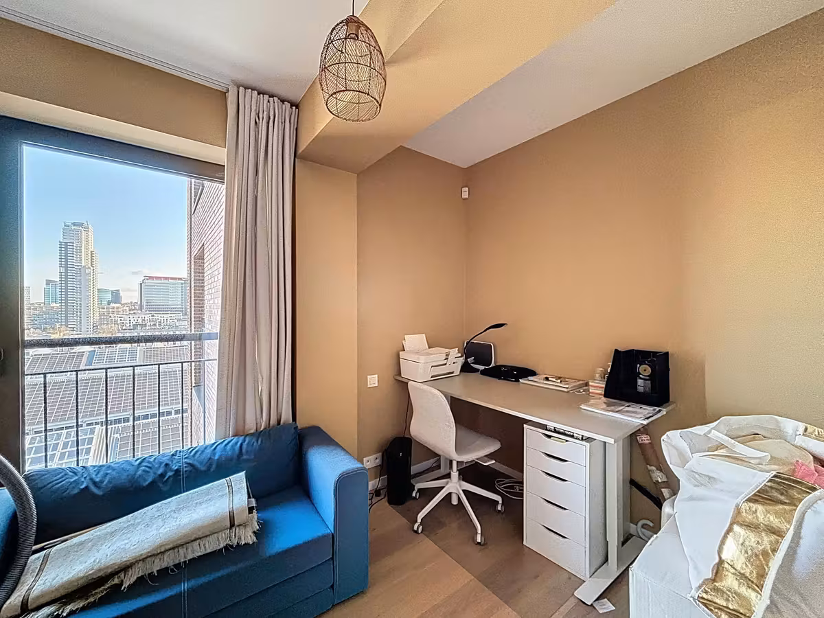 Gemeubeld appartement te huur op het 10e verdiep in T&T - 14