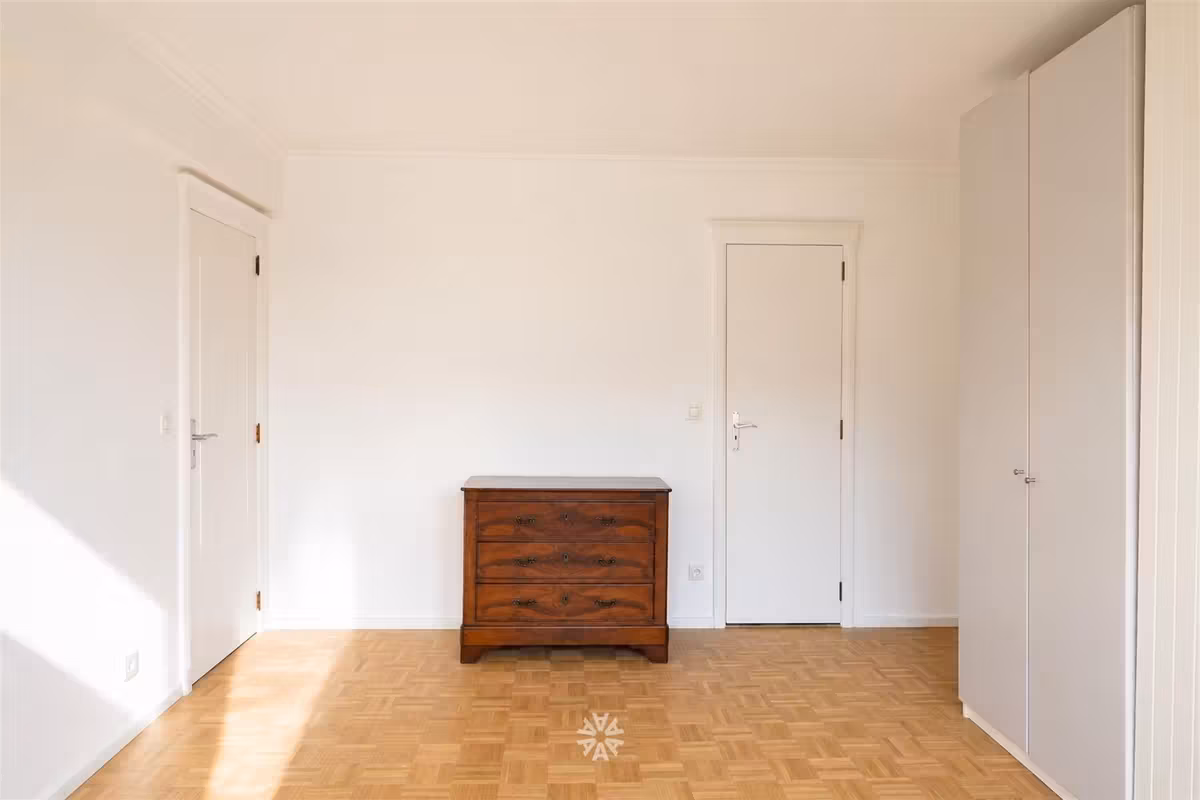 Spacious furnished three-bedroom apartment for rent near Zuidpark Ghent - 15