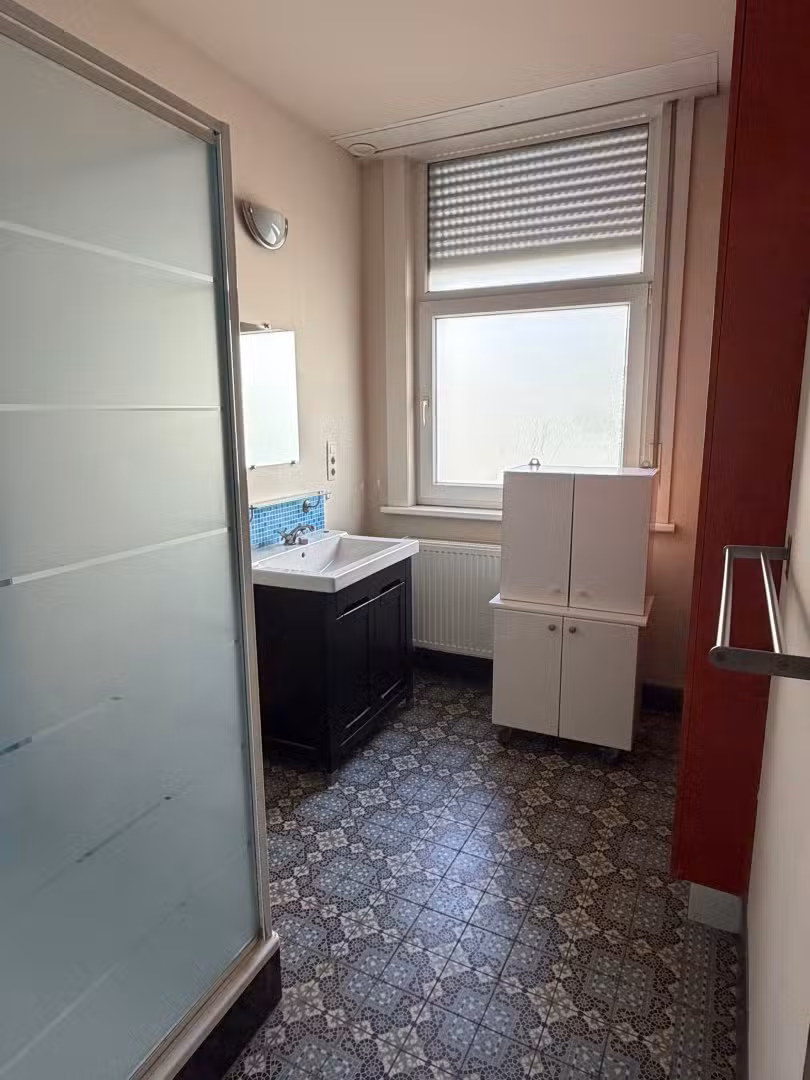 Ruime woning met stadstuintje in Sint-Amandsberg - 5