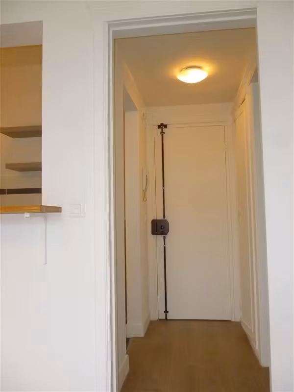 Studio non-meublé dans le quartier Louise - 11