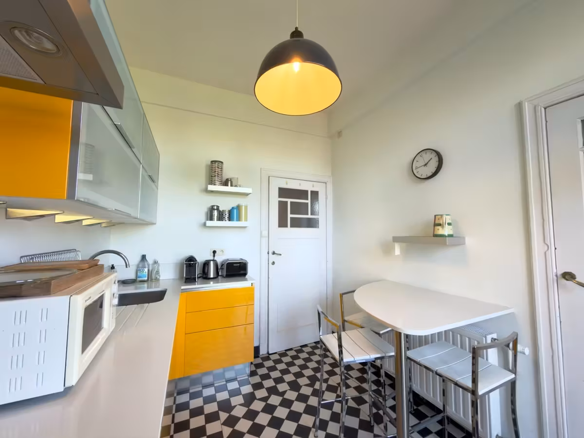 Furnished 1-bedroom apartment with terrace in Cee District - 10