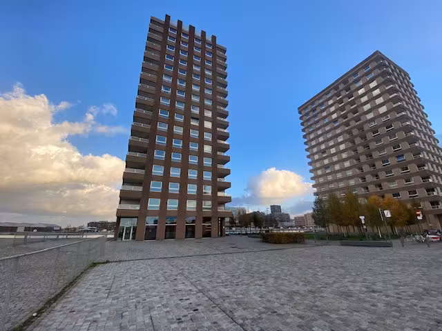 Ruime en gemeubelde penthouse op het trendy eilandje - 15