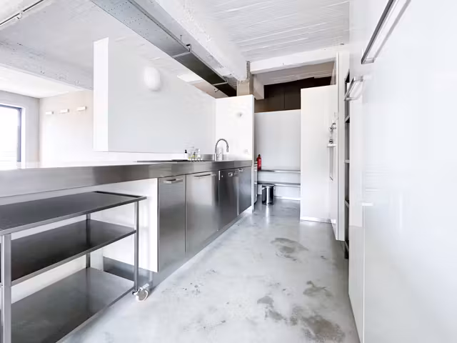 Loft with 1 bedroom, office and parking - 14