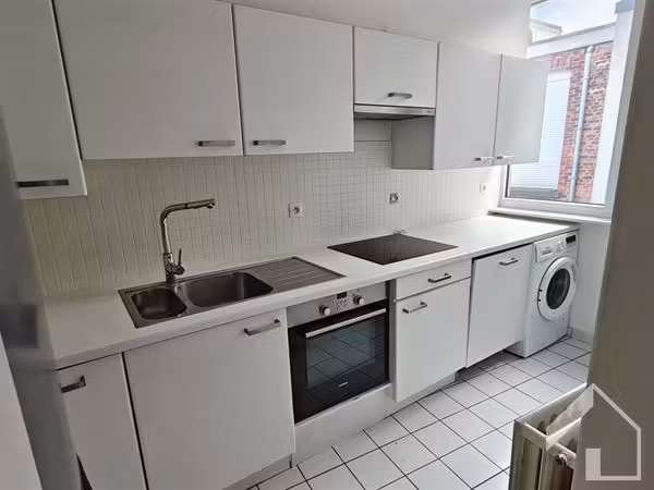Spacious apartment with 2/3 bedrooms - 3